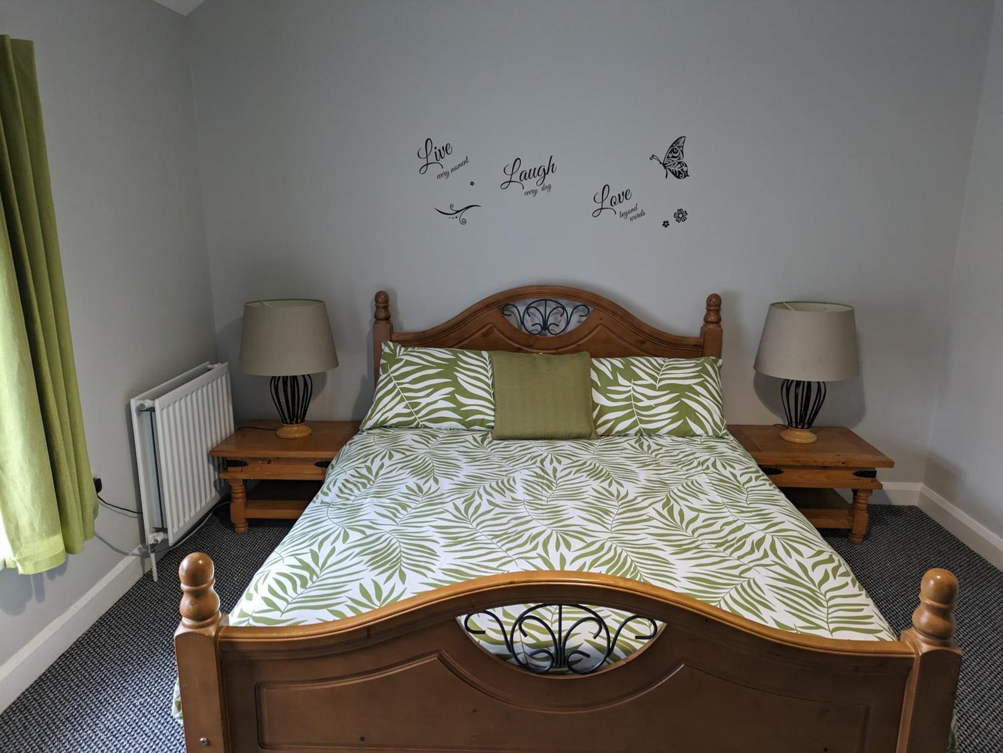 Maire Toireasa - Cosy Refurbished Property In The Gaeltacht Quarter Belfast Ngoại thất bức ảnh